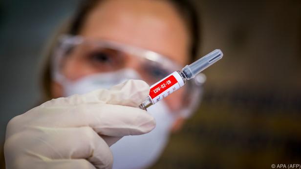 Щеплення від гострої респіраторної хвороби COVID-19